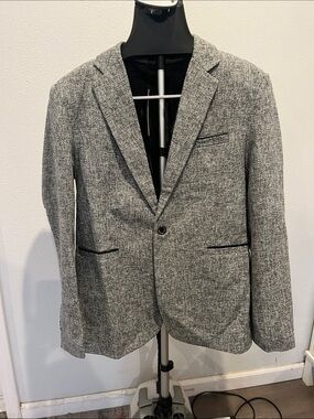 Men's Gray Textured One-Button Blazer